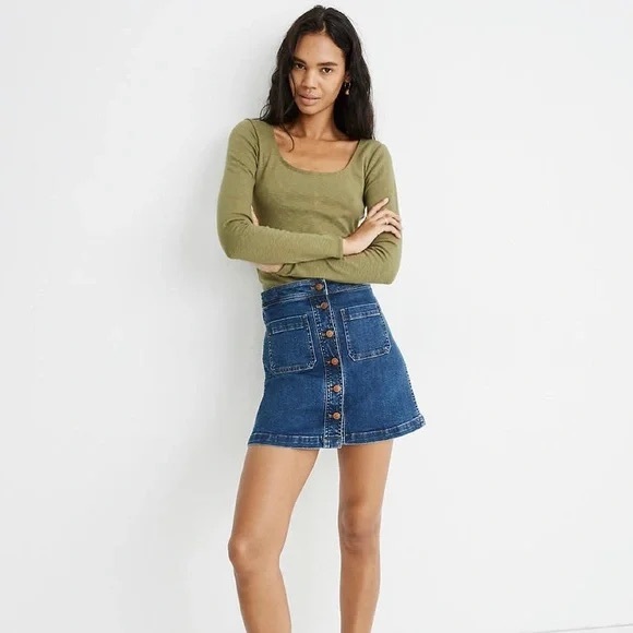 Madewell Dresses & Skirts - Madewell denim A-Line Button down Pocket Mini Skirt size 14